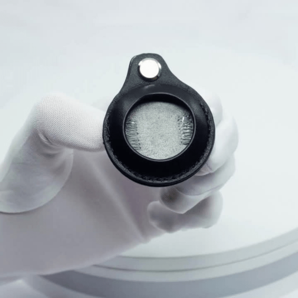 Reflektierendes Breakaway-Katzenhalsband mit AirTag-Halterung Reflektierendes Breakaway-Katzenhalsband mit AirTag-Halterung