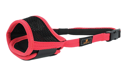 Weiches gepolstertes verstellbares Hund Maulkorb in Pink, leichtes Nylonmaterial, für Komfort und sichere Passform.