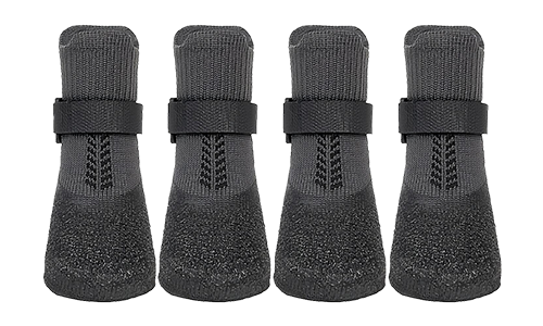 Set aus vier Hundeschuhsocken in Grau mit rutschfesten Sohlen, leicht zu waschen, für den Komfort des Hundes im Freien.