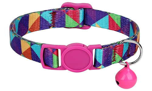 Breakaway-Katzenhalsband mit Metallschnalle Buntes geometrisches Katzenhalsband, verstellbar und leicht, mit passendem pinkem Verschluss und Glöckchen.