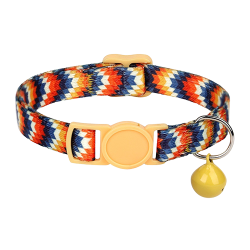 Lebendiges Katzenhalsband in Gelb mit Zickzack-Muster, verstellbar und leicht, mit gelbem Verschluss und passendem Glöckchen.