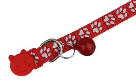 Rotes Katzenhalsband mit Pfotenmuster, verstellbar und leicht für Komfort, reflektierende Funktion mit passendem Glöckchen.